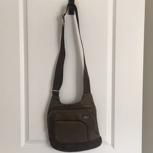 Tumi bag